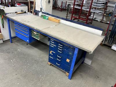 Overview picture of Work table